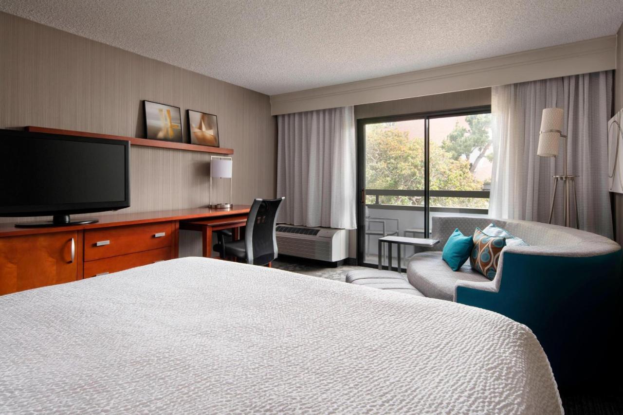Courtyard By Marriott San Francisco Airport Hotel San Bruno Exterior photo